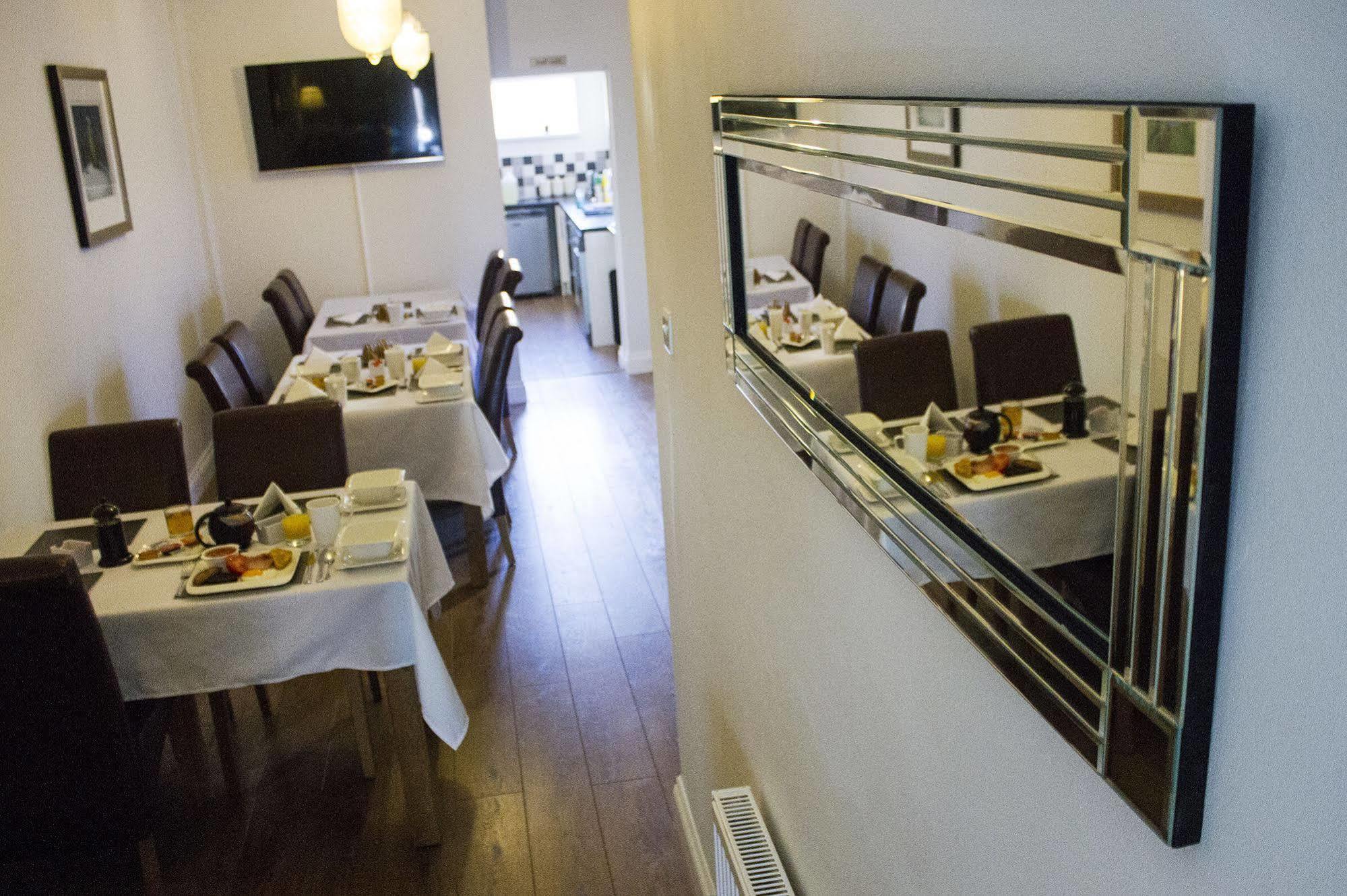 Rosebank Guest House Саут-Шилдс Экстерьер фото
